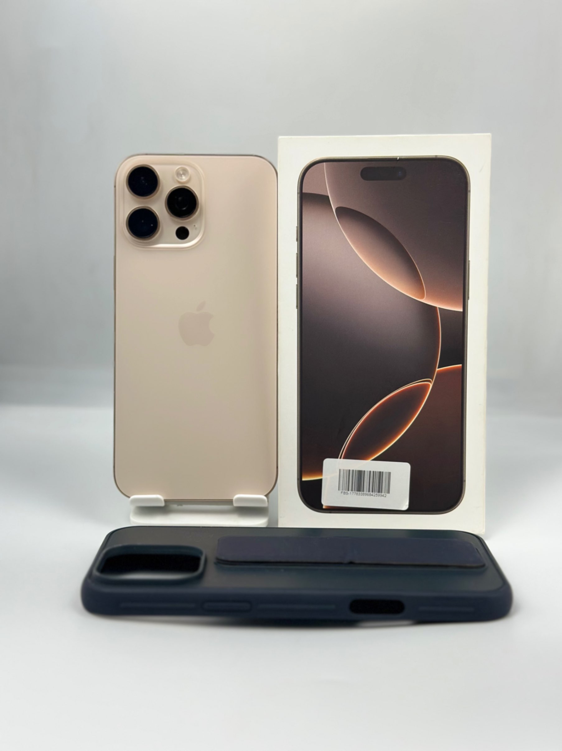 أبل آيفون ١٦ برو ماكس السعة 256 GB, اللون تيتانيوم الصحراء - Like New