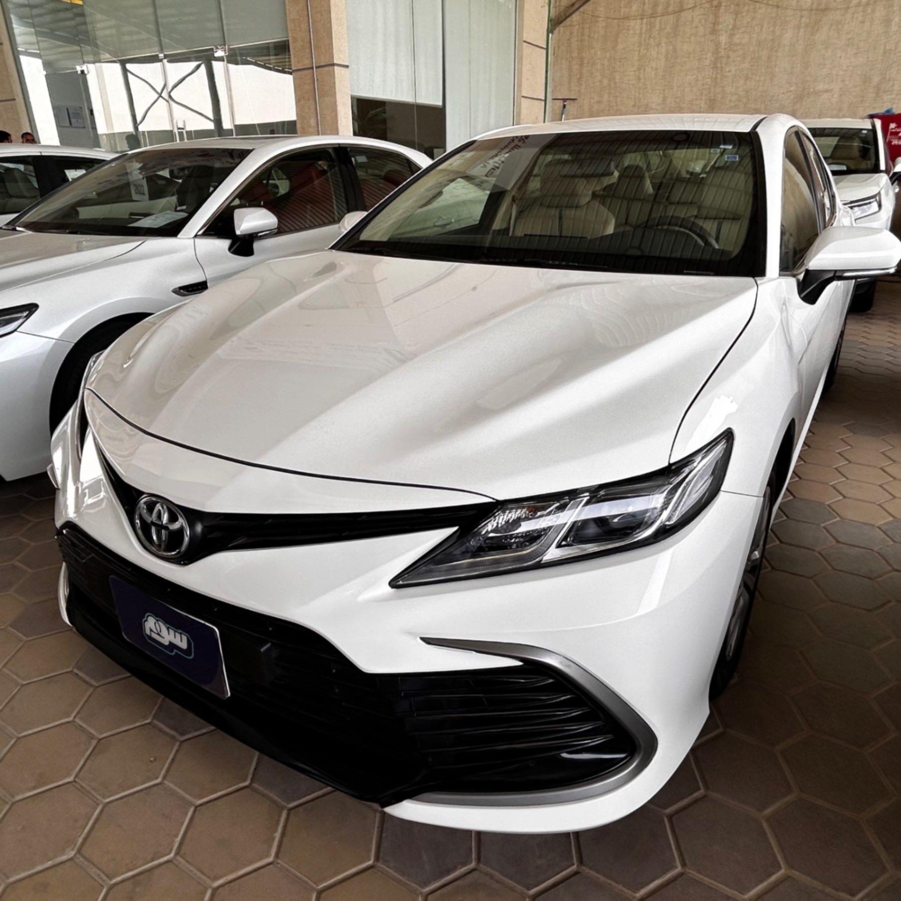 تويوتا كامري كامري, 2023, 20,000 - 80,000KM, Sedan - Like New