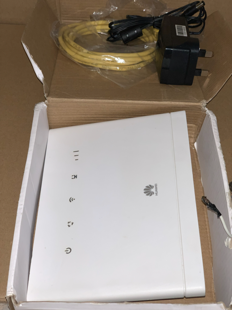 Router Router Type B315s936 4G CPE Router Soum